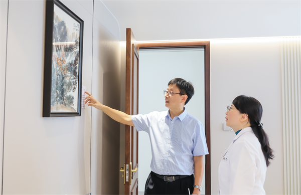 中山一院產(chǎn)科專家到我院產(chǎn)科開展業(yè)務(wù)交流和授課指導(dǎo)