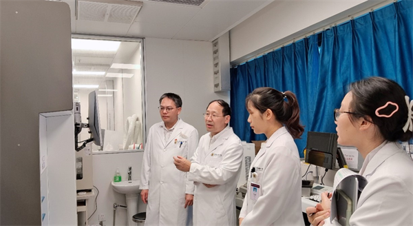 我院病理科邀請學(xué)科專家進行授課